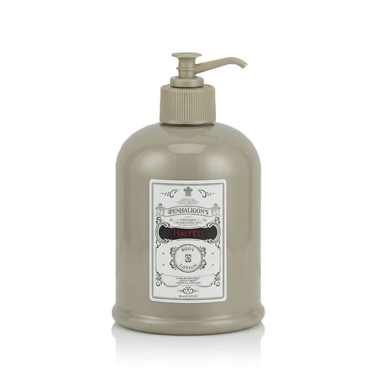 Penhaligon's Halfeti parfümeeritud kehakreemi pudeli lähivõte