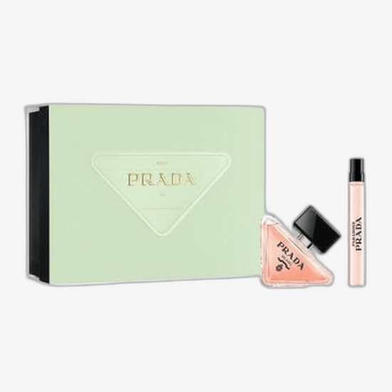 Изящный флакон Prada Paradoxe Intense EDP