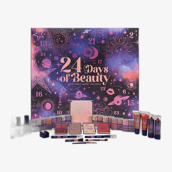 Q-KI 24 Days of Beauty Advent Calendar с праздничным оформлением