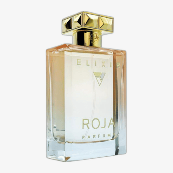 Бутылка Roja Parfums Elixir Pour Femme крупным планом, демонстрирующая прозрачность и цвет аромата