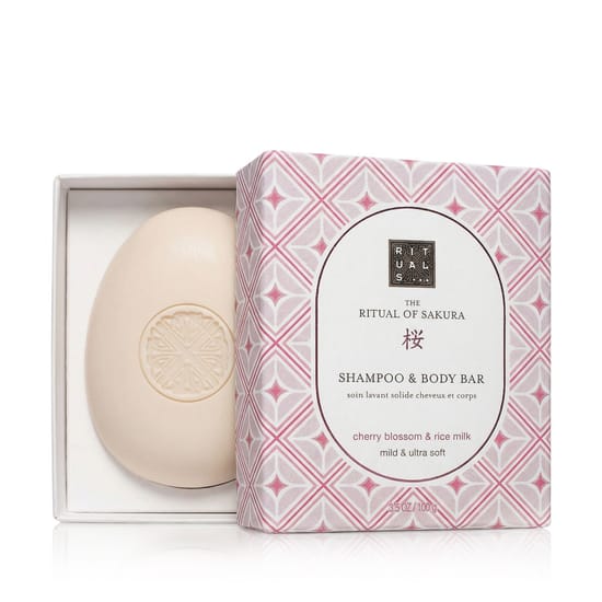 Rituals The Ritual of Sakura Shampoo & Body Bar minimalistlikus stiilis Rituals The Ritual of Sakura Shampoo & Body Bar – õrnuse ja värskuse peegeldus