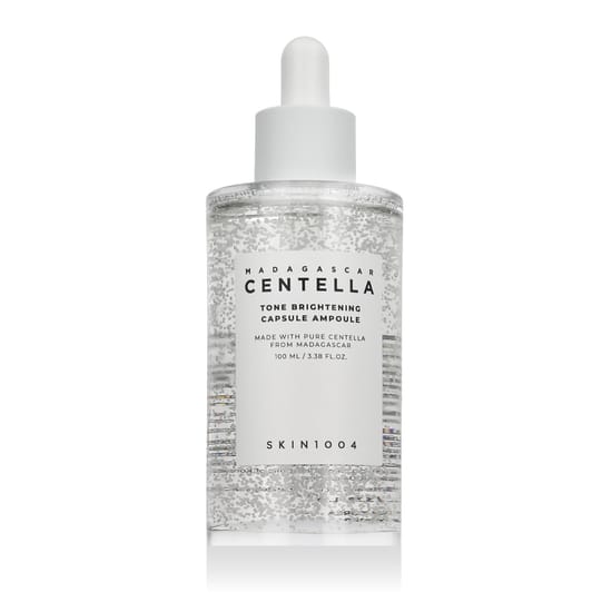 Крупный план ампулы SKIN1004 Madagascar Centella Tone Brightening Capsule