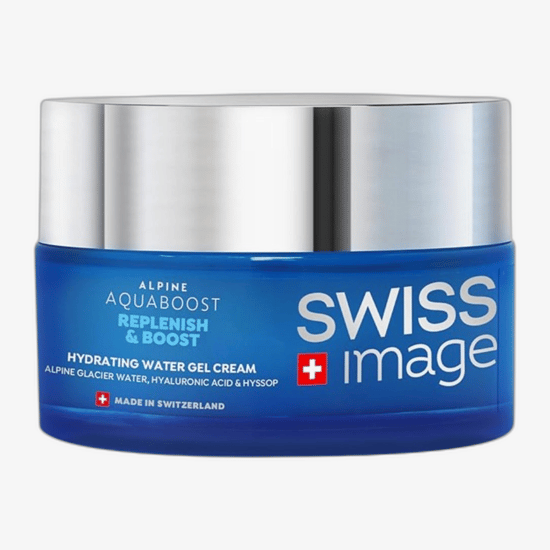 Упаковка гидратирующего гель-крема SWISS Image Alpine Aquaboost Крупный план: гидратирующий гель-крем SWISS Image Alpine Aquaboost