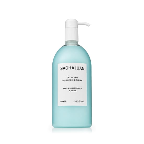 флакон кондиционера Sachajuan ocean mist volume conditioner крупным планом