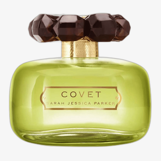 Бутылка аромата Sarah Jessica Parker Covet EDP вблизи