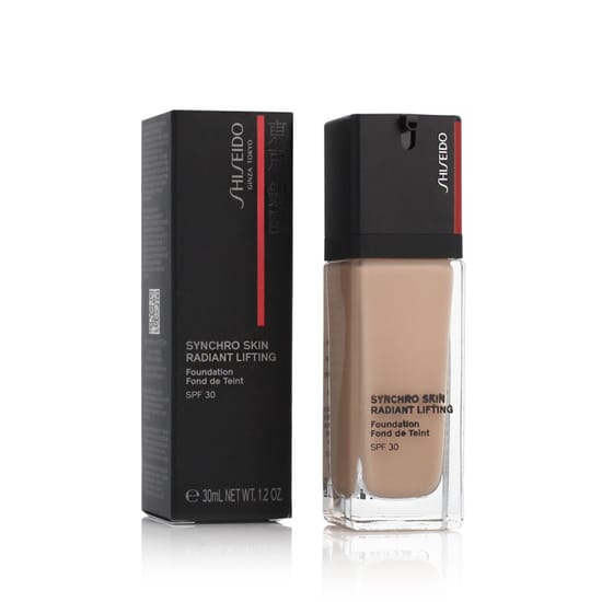 Shiseido synchro skin radiant lifting foundation spf 30 pudeli lähivõte