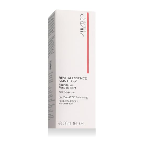 Soft-focus shot of Shiseido Revitalessence Skin Glow Foundation SPF 30 in 320 Pine, highlighting its silky texture
