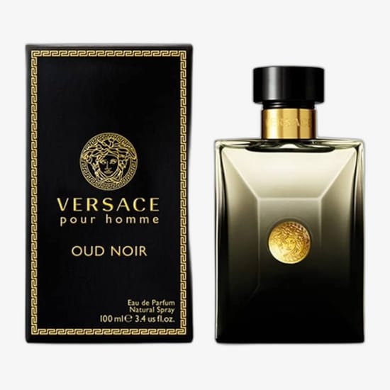 Originaalne Versace Pour Homme Oud Noir EDP elegantses pakendis Luksusliku disainiga Versace Pour Homme Oud Noir EDP pudel, mille sensuaalsed toonid väljendavad unikaalset aroomi