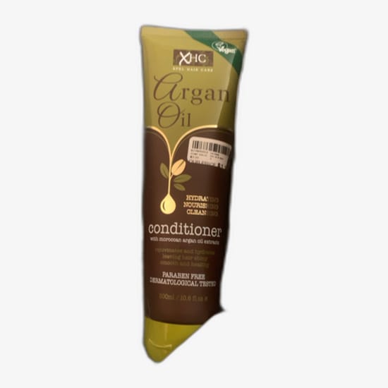 Xpel Argan Oil Gift Set featuring hydrating shampoo, nourishing conditioner, and revitalising hair serum