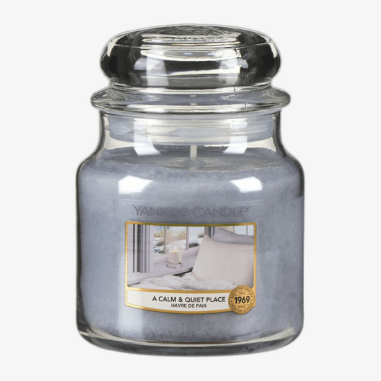 Medium jar candle A Calm & Quiet Place by Yankee Candle