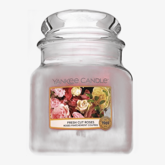 Ароматическая свеча Yankee Candle Fresh Cut Roses в банке 411 г
