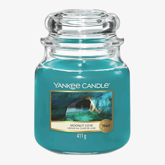 Средняя банка ароматической свечи Yankee Candle Moonlit Cove