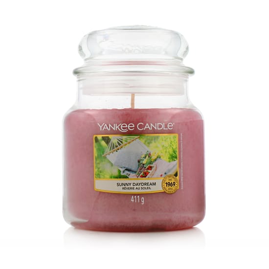 Средняя ароматическая свеча Yankee Candle Sunny Daydream в банке