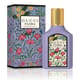 Бутылка Gucci Flora Gorgeous Magnolia вблизи